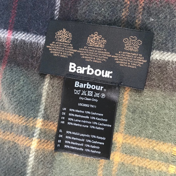Barbour Accessories - Barbour Merino Cashmere Tartan Scarf Barbour Accessories - Barbour Merino Cashmere Tartan Scarf